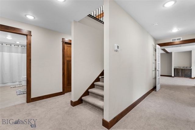 6076 Nixon Gulch Road, Manhattan, MT 59741