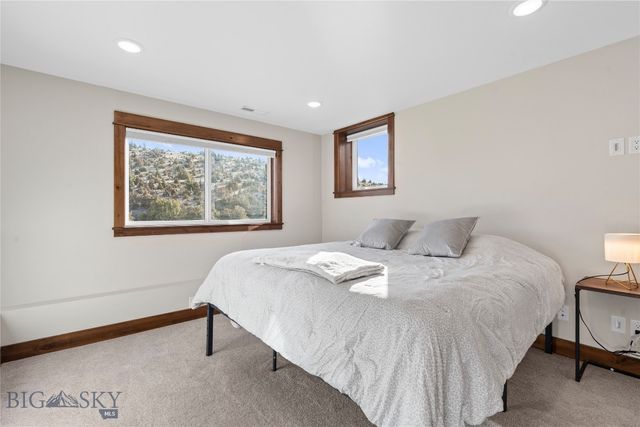 6076 Nixon Gulch Road, Manhattan, MT 59741