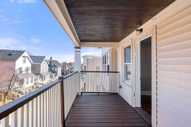 10 Centre Ave 6, Boston, MA 02124