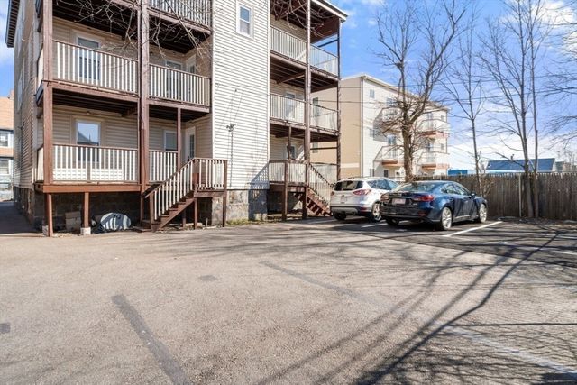 10 Centre Ave 6, Boston, MA 02124