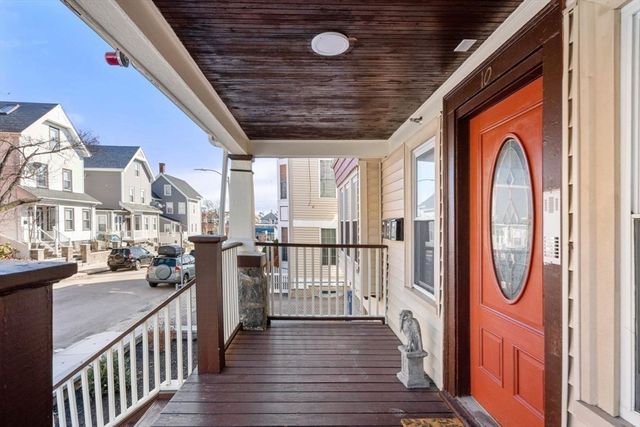 10 Centre Ave 6, Boston, MA 02124