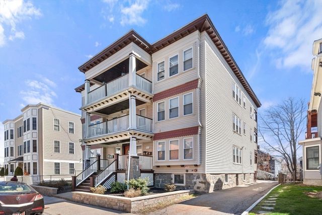 10 Centre Ave 6, Boston, MA 02124