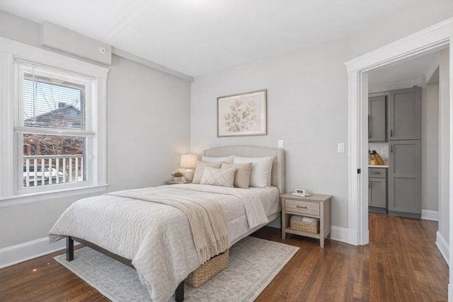 10 Centre Ave 6, Boston, MA 02124