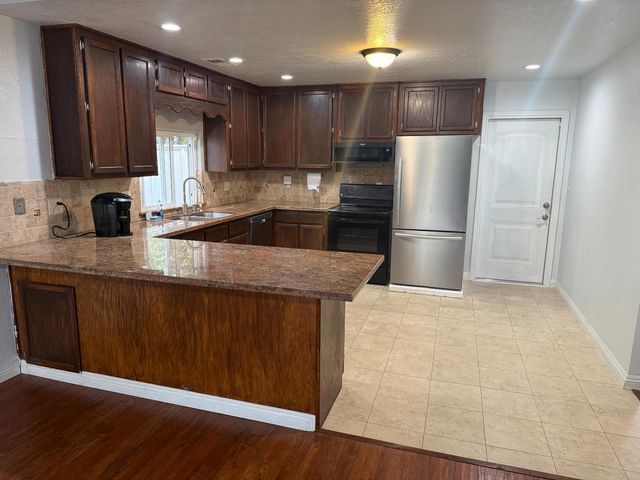 1508 Mable Ave, Modesto, CA 95355