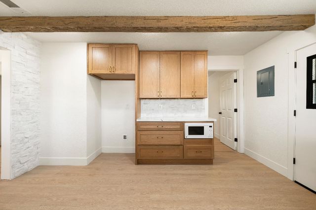 312 Church St, Roseville, CA 95678