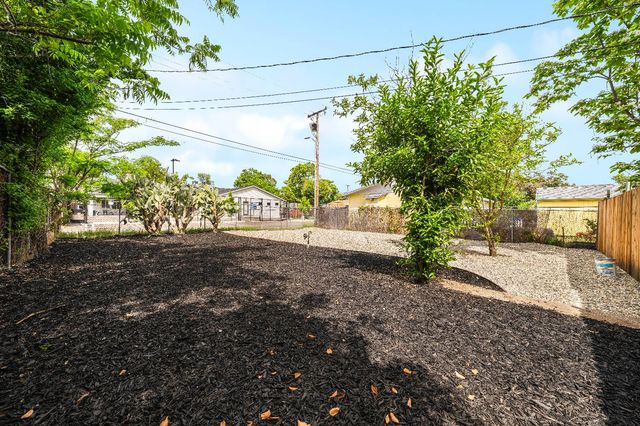 312 Church St, Roseville, CA 95678