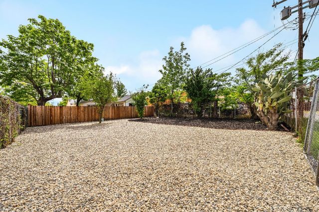312 Church St, Roseville, CA 95678