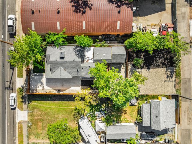 312 Church St, Roseville, CA 95678