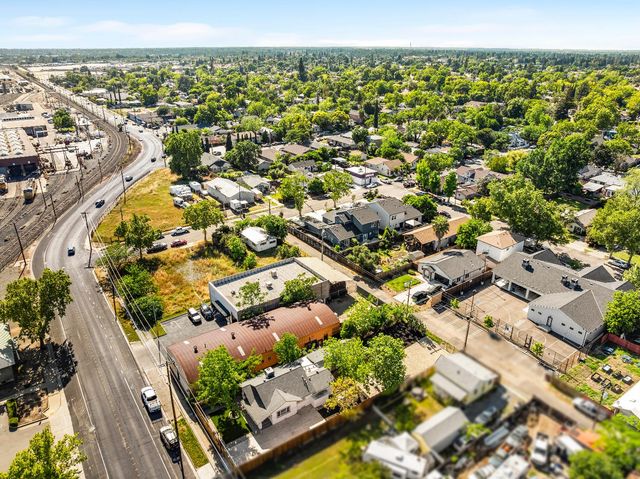 312 Church St, Roseville, CA 95678