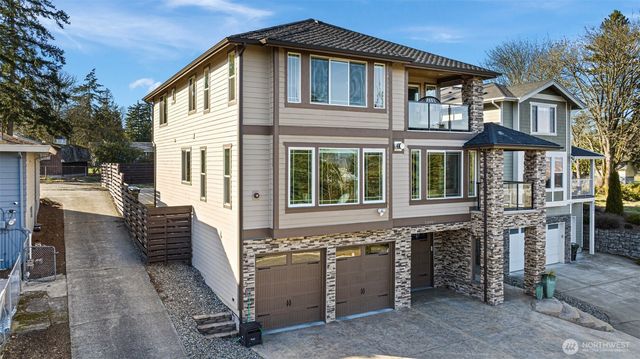 23905 43rd Avenue S, Kent, WA 98032