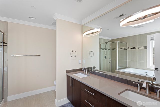 23905 43rd Avenue S, Kent, WA 98032