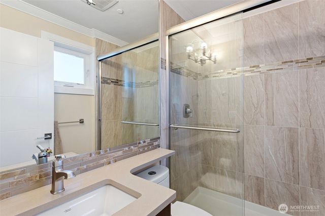 23905 43rd Avenue S, Kent, WA 98032