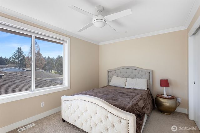 23905 43rd Avenue S, Kent, WA 98032