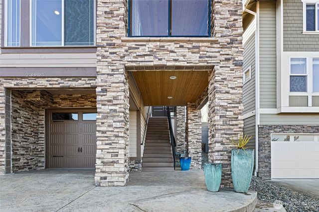 23905 43rd Avenue S, Kent, WA 98032