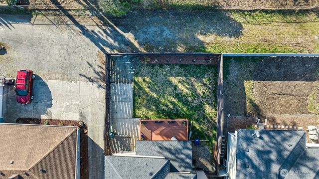 23905 43rd Avenue S, Kent, WA 98032