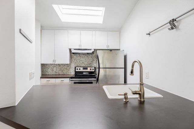 2308 Enfield RD 204, Austin, TX 78703