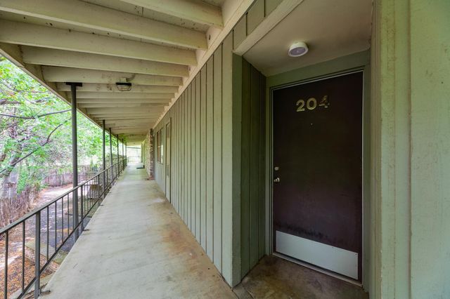 2308 Enfield RD 204, Austin, TX 78703
