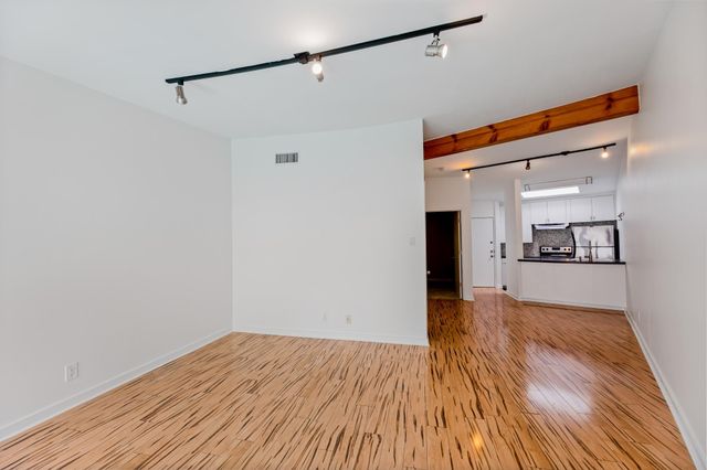 2308 Enfield RD 204, Austin, TX 78703