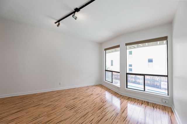 2308 Enfield RD 204, Austin, TX 78703