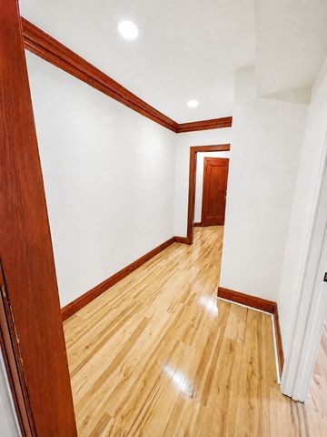 6807 S Artesian Avenue 2N, Chicago, IL 60629