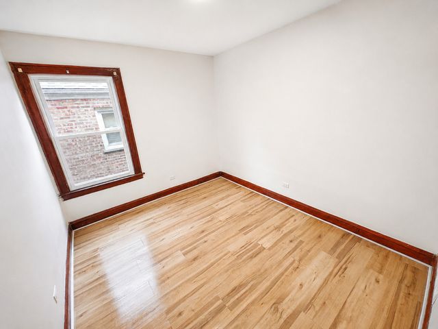 6807 S Artesian Avenue 2N, Chicago, IL 60629