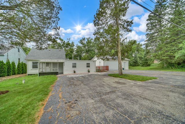 37544 N Columbus Avenue, Lake Villa, IL 60046