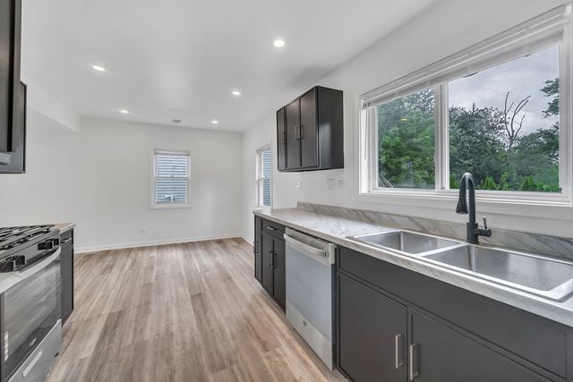 37544 N Columbus Avenue, Lake Villa, IL 60046