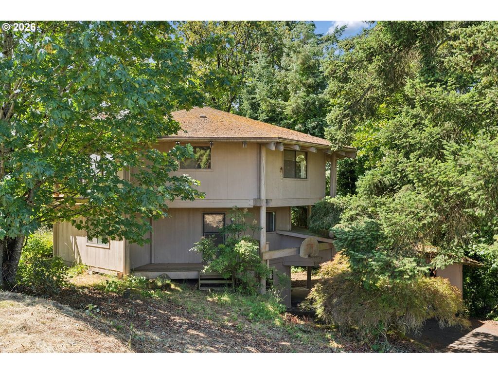 Image 2 of property listing at 5100 Ne BREYMAN ORCHARDS Rd, Dayton, OR 97114