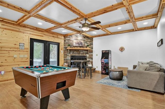 22 Kings Court, Ellijay, GA 30540