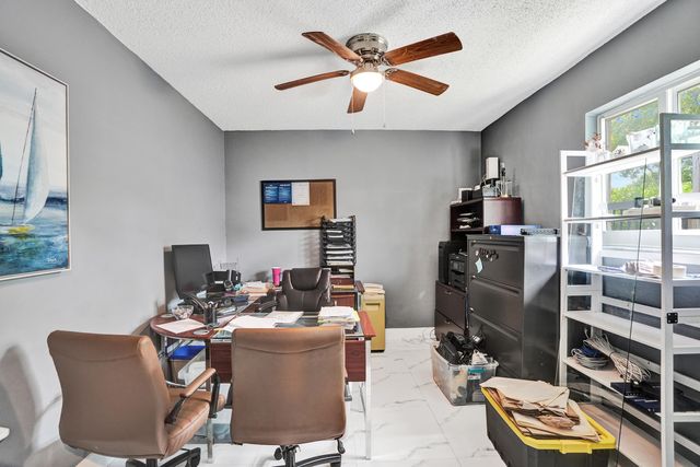 307 SE 14th Place, Deerfield Beach, FL 33441