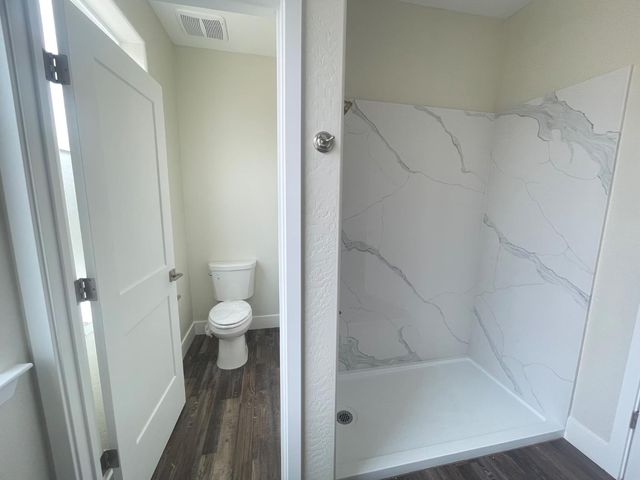 16151 West Monterey Ave, Kerman, CA 93630
