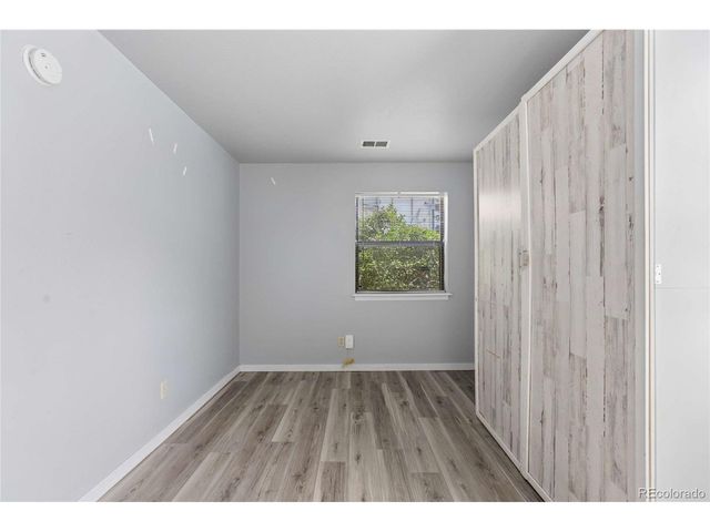 225 E 8th Ave F6, Longmont, CO 80504