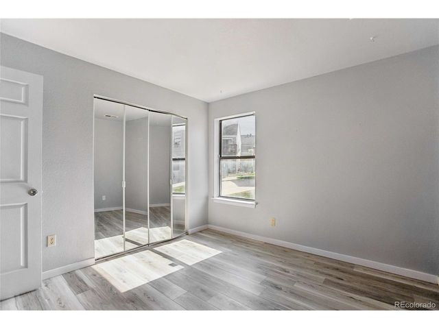 225 E 8th Ave F6, Longmont, CO 80504