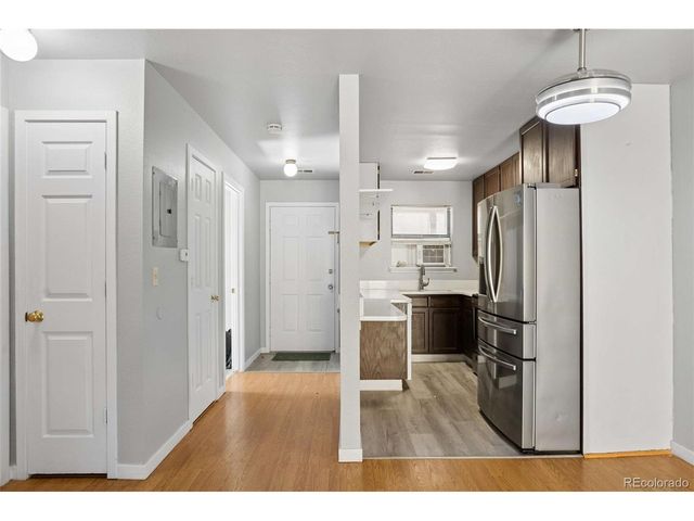 225 E 8th Ave F6, Longmont, CO 80504