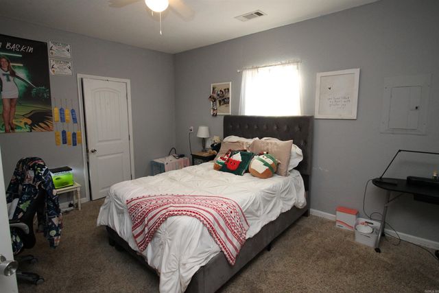 1210 W Emerson St, Paragould, AR 72450