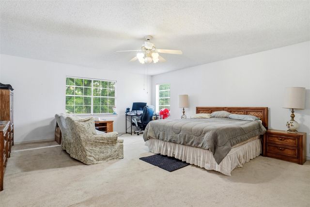 2105 Camelot Drive, Grapevine, TX 76051
