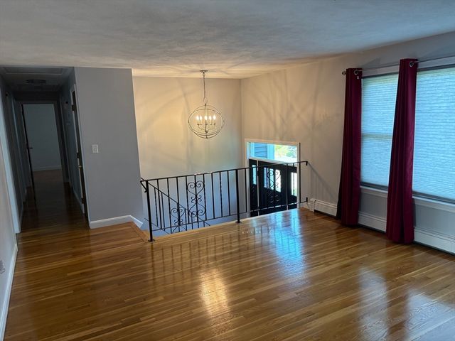 27 Richardson Circle, Saugus, MA 01906