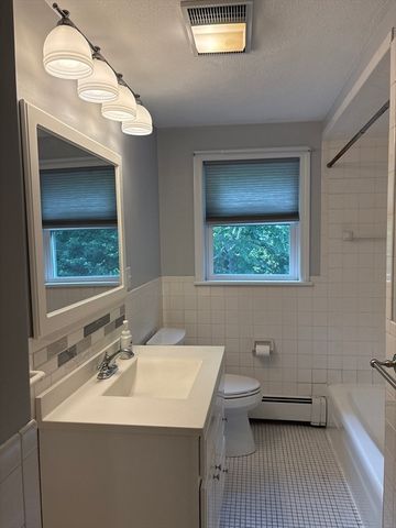 27 Richardson Circle, Saugus, MA 01906