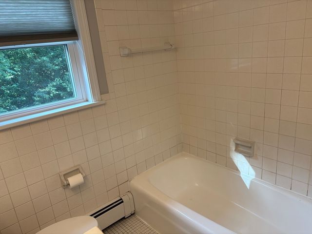 27 Richardson Circle, Saugus, MA 01906