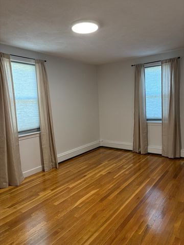 27 Richardson Circle, Saugus, MA 01906