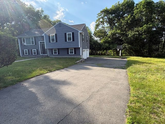 27 Richardson Circle, Saugus, MA 01906