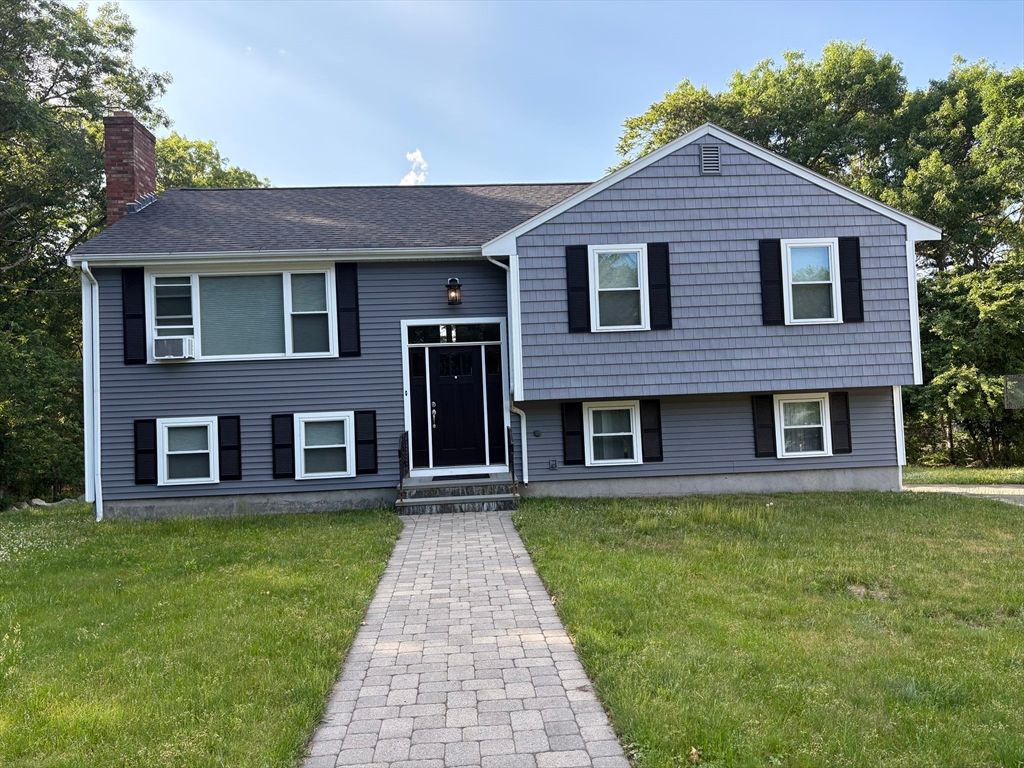 27 Richardson Circle, Saugus, MA 01906