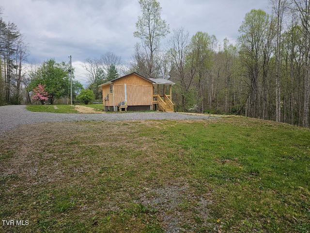 12702 Crab Orchard Road, Coeburn, VA 24230