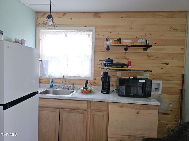 12702 Crab Orchard Road, Coeburn, VA 24230