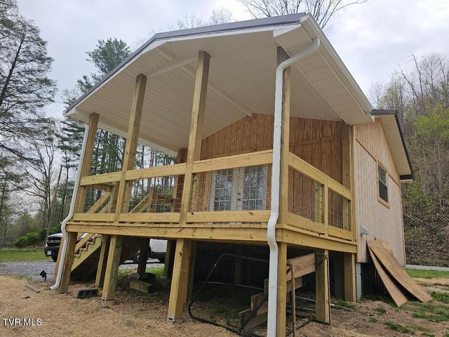 12702 Crab Orchard Road, Coeburn, VA 24230