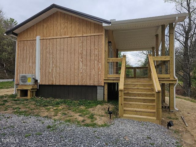 12702 Crab Orchard Road, Coeburn, VA 24230