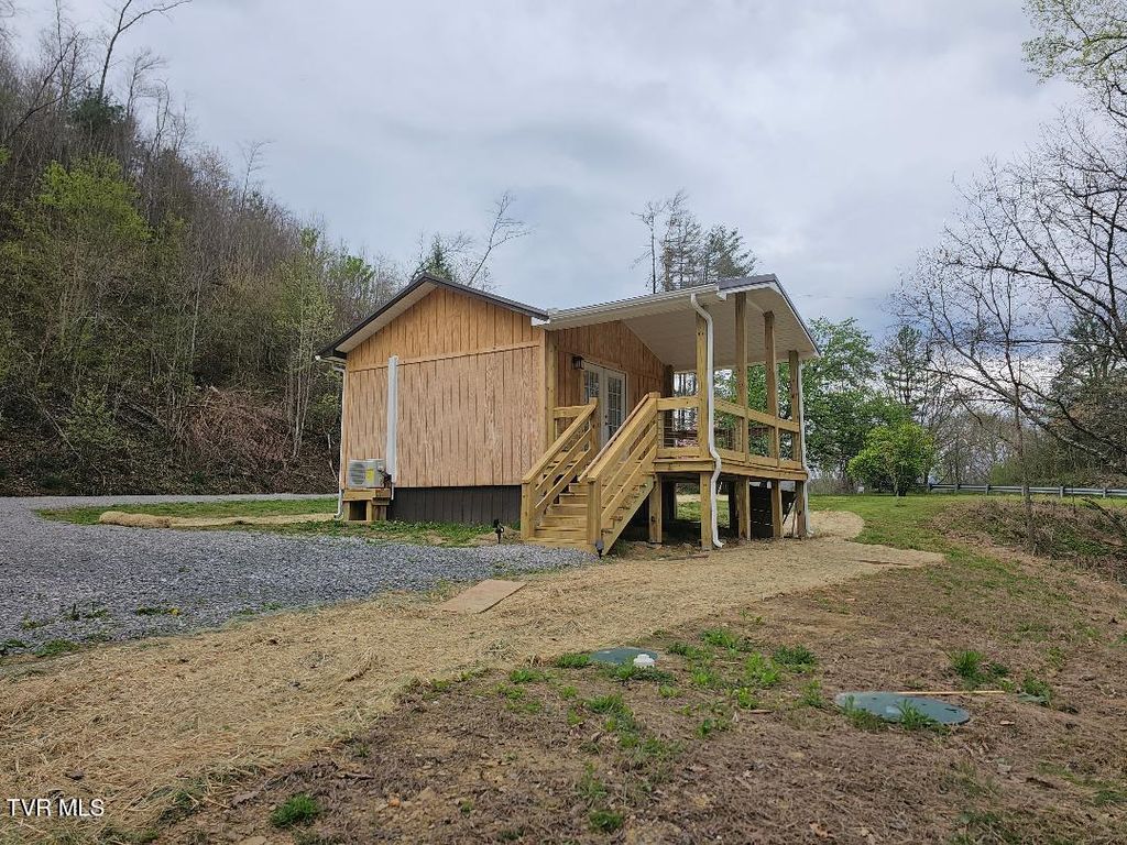 12702 Crab Orchard Road, Coeburn, VA 24230