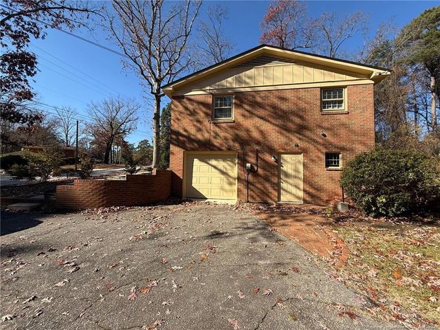 1916 Spruce Street, Fayetteville, NC 28303