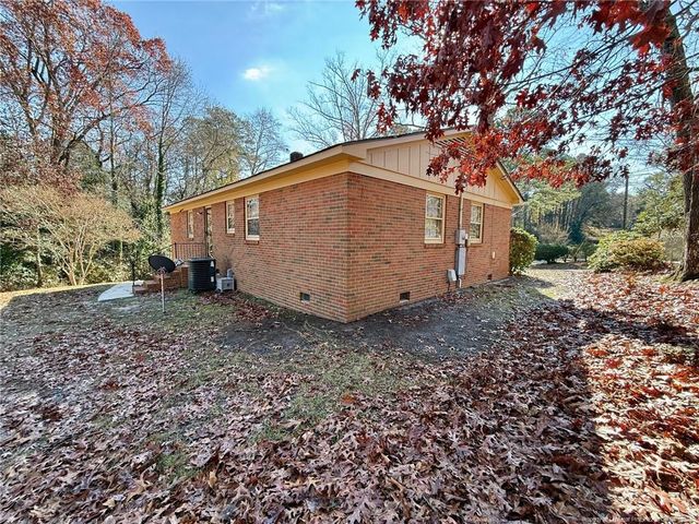 1916 Spruce Street, Fayetteville, NC 28303