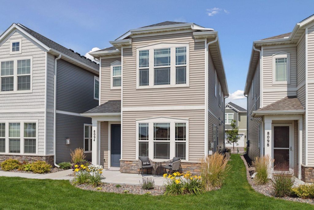 8094 Arrowwood Lane N, Maple Grove, MN 55369